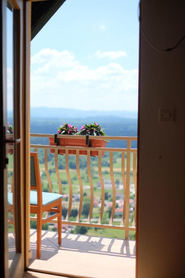 Zidanica-Vineyard Cottage Jakse Semic Buitenkant foto