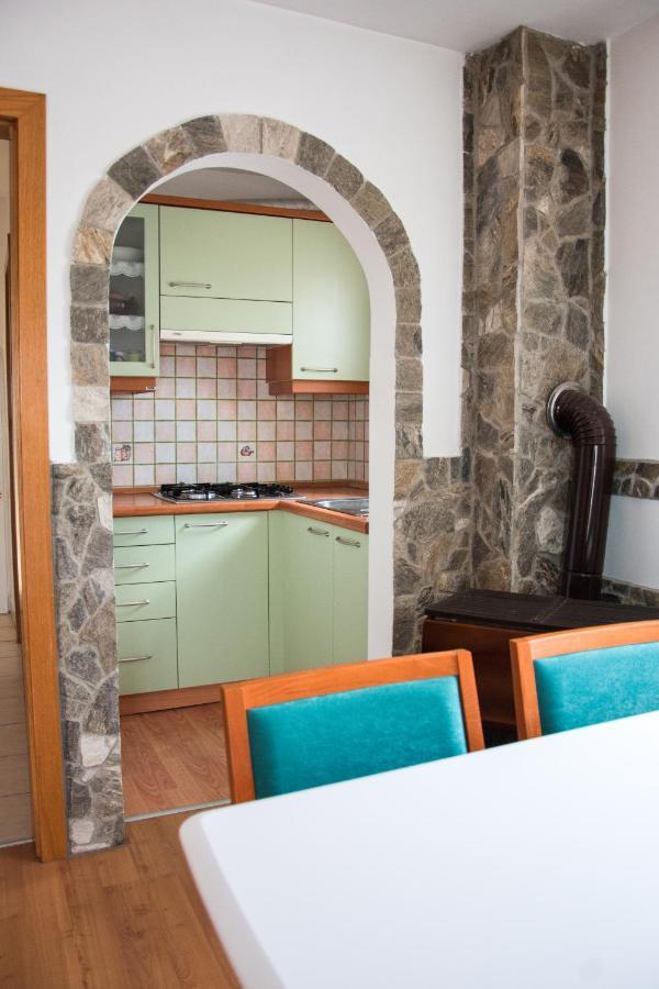 Zidanica-Vineyard Cottage Jakse Semic Buitenkant foto